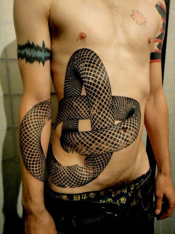 Τατουάζ που μοιάζουν βγαλμένα από το Photoshop (10)