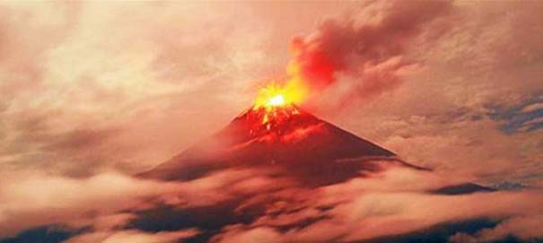 Φωτογραφίες από εκρήξεις ηφαιστείων που προκαλούν δέος (11)