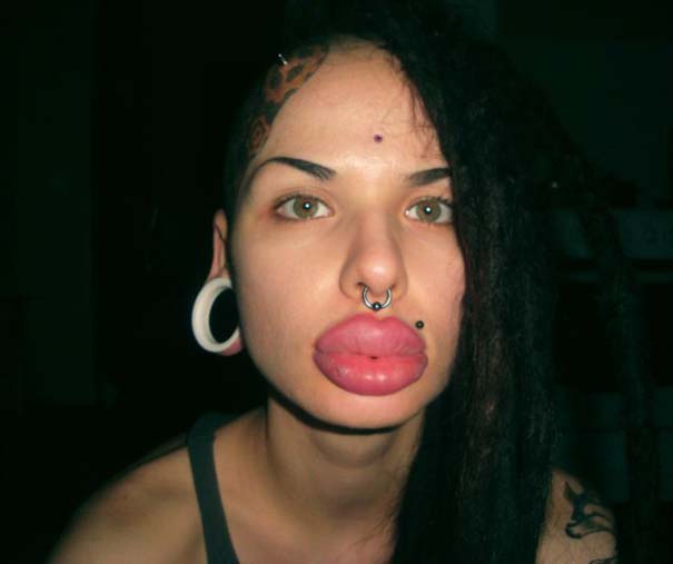 Η γυναίκα με τα μεγαλύτερα χείλη στον κόσμο (27)
