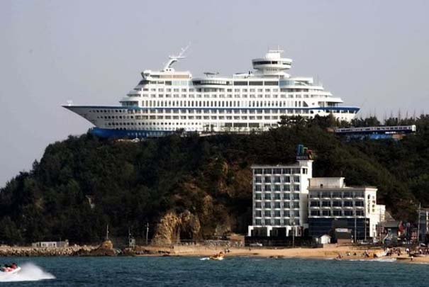 Ξενοδοχείο «κρουαζιερόπλοιο» πάνω σε λόφο (4)