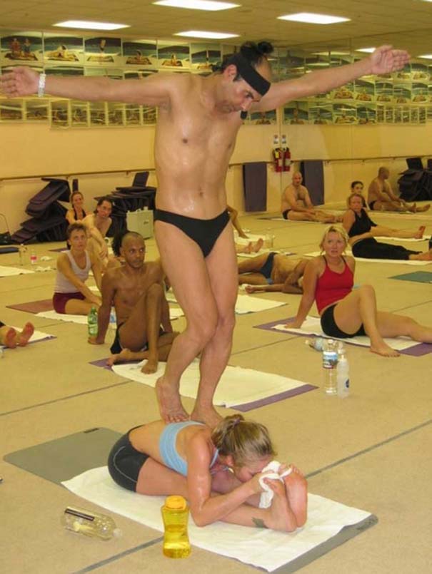 Η Yoga στα πιο ξεκαρδιστικά της (5)