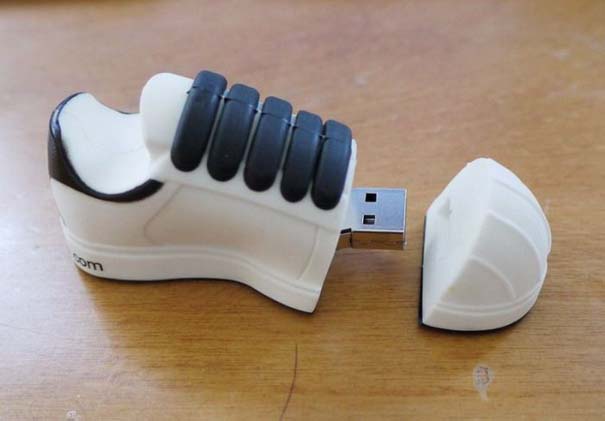 Παράξενα USB Sticks (2)