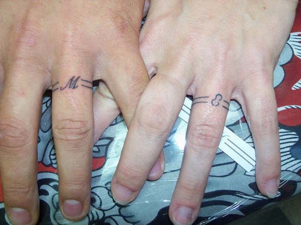 Ζευγάρια που έκαναν τατουάζ αντί για βέρες (7)