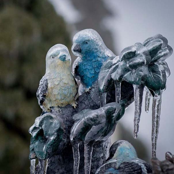 Εντυπωσιακές εικόνες που άφησε πίσω της μια παγοθύελλα στον Καναδά (15)