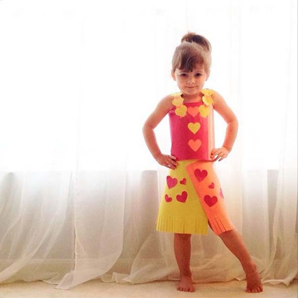 4χρονη δημιουργεί με τη μητέρα της εκπληκτικά φορέματα από χαρτί (34)