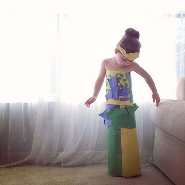 4χρονη δημιουργεί με τη μητέρα της εκπληκτικά φορέματα από χαρτί (36)