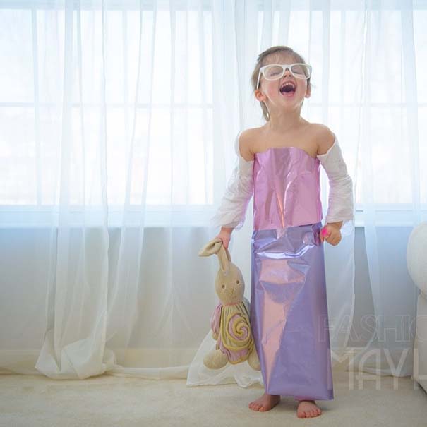 4χρονη δημιουργεί με τη μητέρα της εκπληκτικά φορέματα από χαρτί (40)