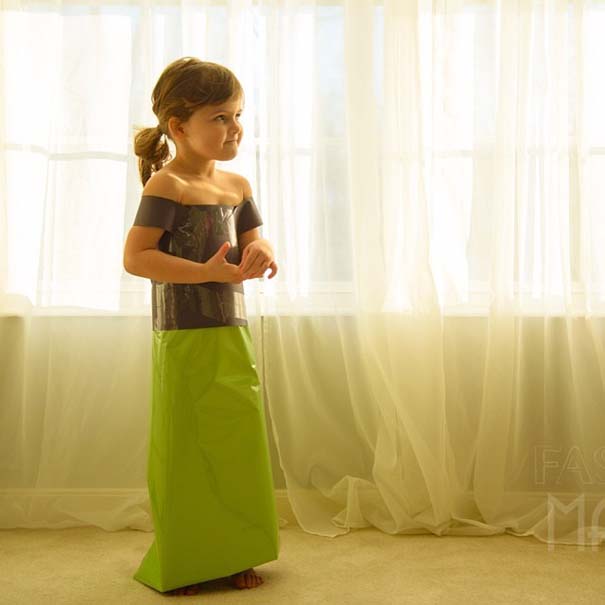 4χρονη δημιουργεί με τη μητέρα της εκπληκτικά φορέματα από χαρτί (41)