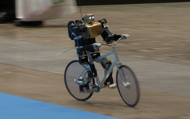 Το ρομπότ που κάνει ποδήλατο
