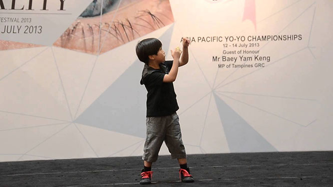 6χρονος Yo-Yo