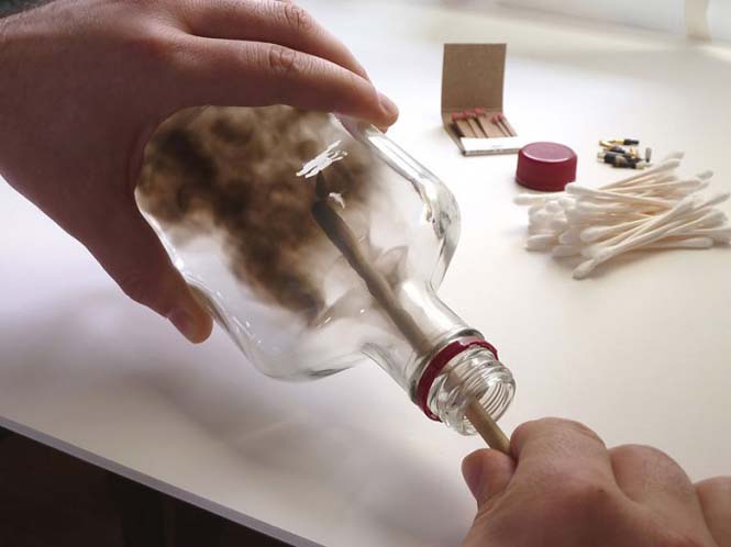 Εντυπωσιακή τέχνη με καπνό μέσα σε μπουκάλια (1)