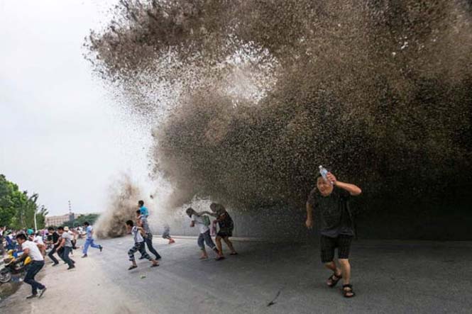 Τεράστιο παλιρροιακό κύμα στην Κίνα (16)