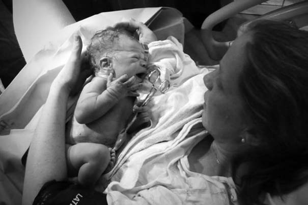 Το θαύμα της γέννησης σε μοναδικές φωτογραφίες (4)