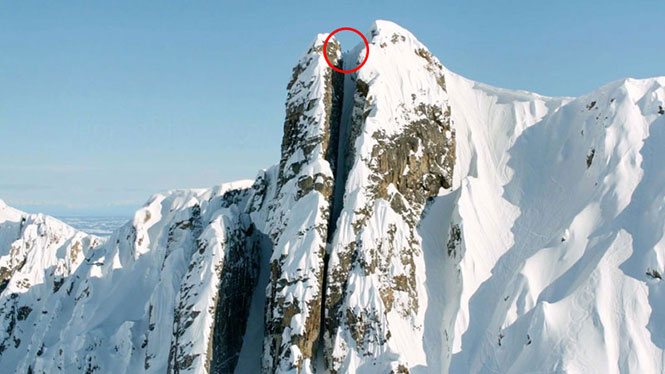 Η πιο κάθετη κατάβαση πλαγιάς με ski που έχετε δει (1)