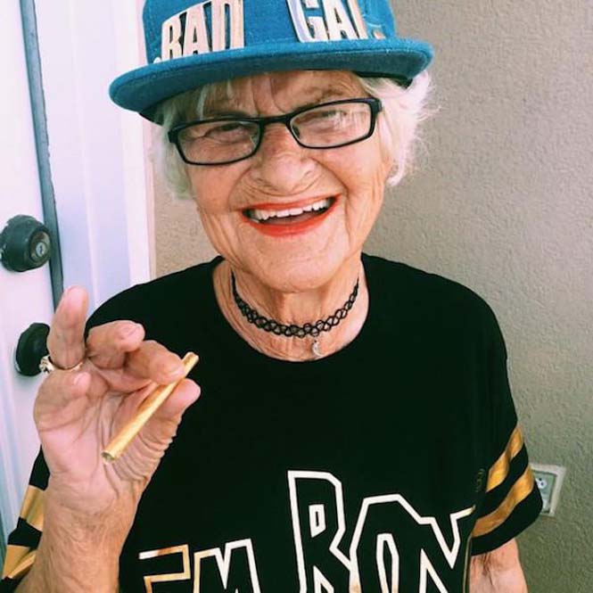 Η 86χρονη γιαγιά που έχει τρελάνει το Internet (14)