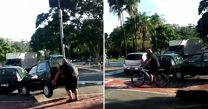 Ποδηλάτης σηκώνει αυτοκίνητο και το απομακρύνει από τον ποδηλατόδρομο