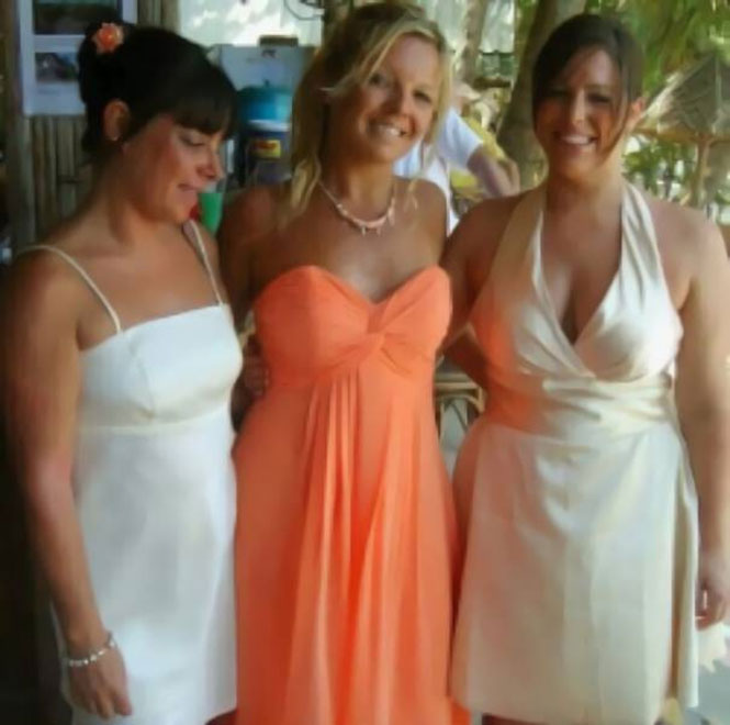 3 κοπέλες πριν και στο αποκορύφωμα ενός ξέφρενου πάρτι (1)