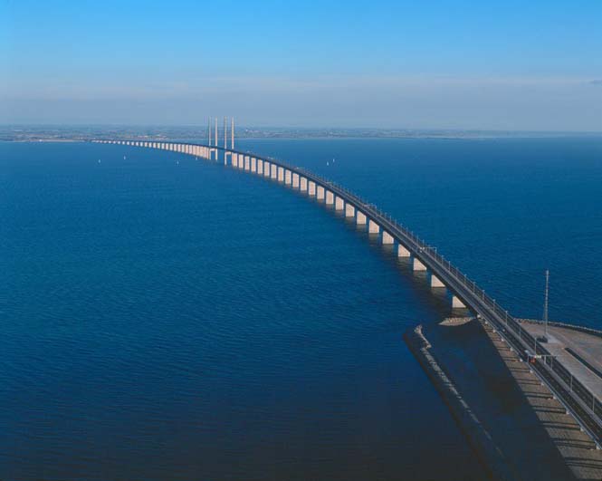 Αυτή η καταπληκτική γέφυρα μετατρέπεται σε τούνελ και συνδέει την Δανία με την Σουηδία (13)