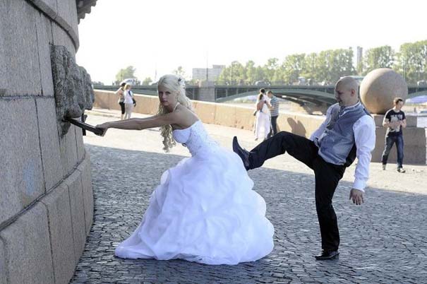 Παράξενα και ξεκαρδιστικά στιγμιότυπα γάμων στην Ρωσία (25)