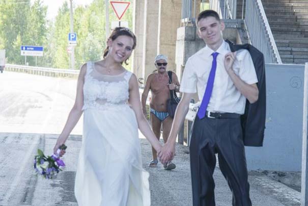 Παράξενα και ξεκαρδιστικά στιγμιότυπα γάμων στην Ρωσία (39)