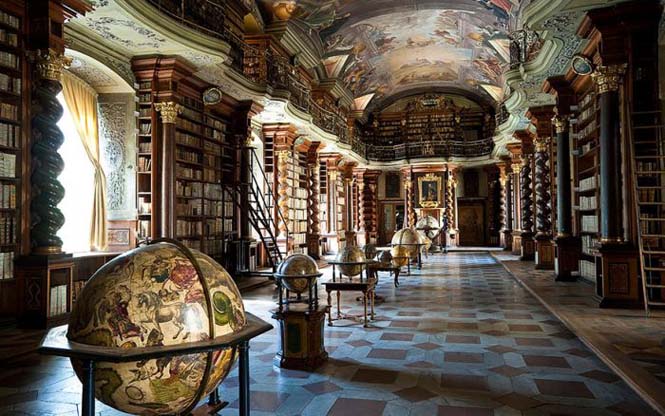 Στην Τσεχία βρίσκεται μια από τις πιο εντυπωσιακές βιβλιοθήκες στον κόσμο (7)