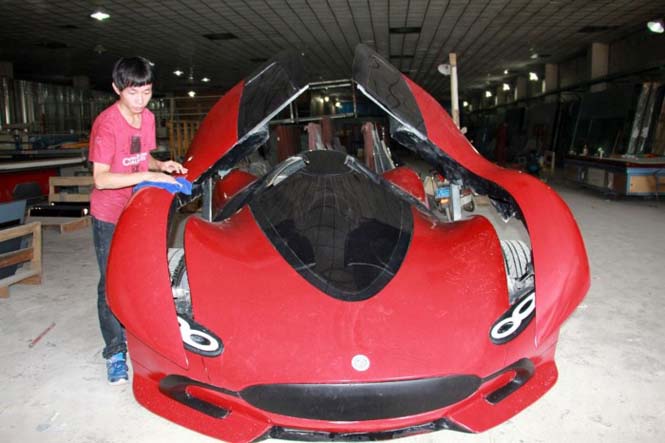 27χρονος Κινέζος μηχανικός κατασκεύασε το δικό του super car (7)
