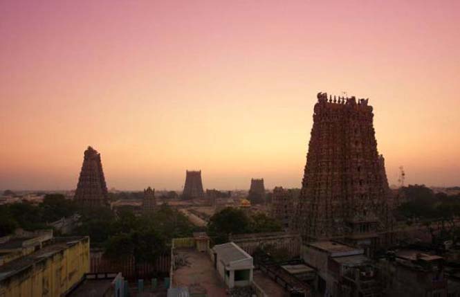 Πολύχρωμοι ναοί στην Ινδία (14)