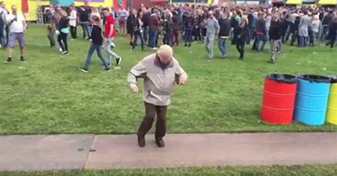 83χρονος χορεύει σε φεστιβάλ ηλεκτρονικής μουσικής στην Ολλανδία