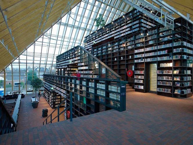 Γυάλινη 5όροφη βιβλιοθήκη στην Ολλανδία (4)