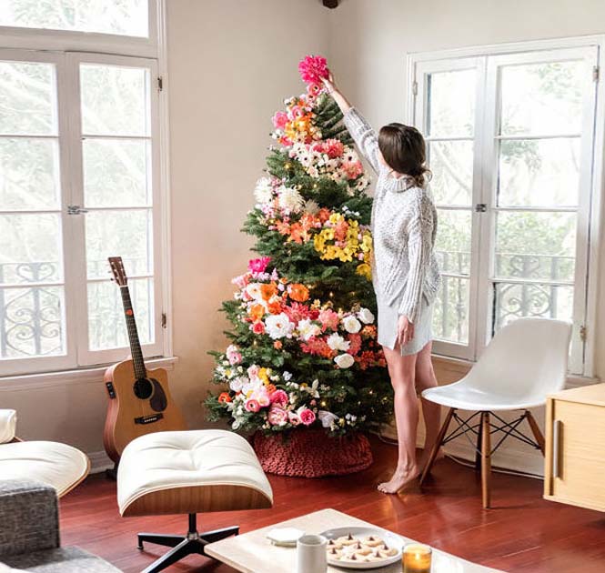 Στολισμοί χριστουγεννιάτικου δένδρου με λουλούδια (2)