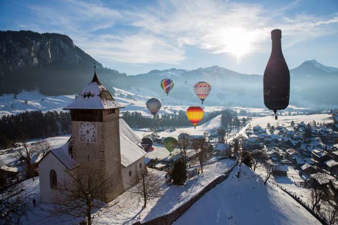 Εκπληκτικές φωτογραφίες από το Διεθνές Φεστιβάλ Αερόστατου στην Ελβετία (2)