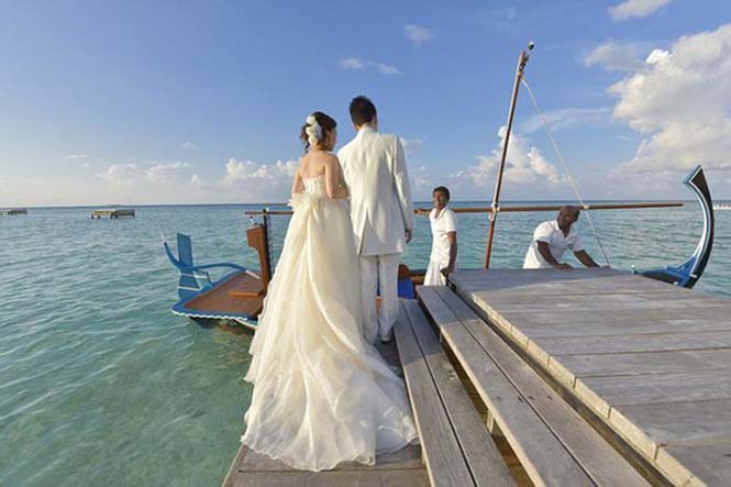 Το τέλειο σπιτάκι για έναν εξωτικό γάμο πάνω στο νερό (2)