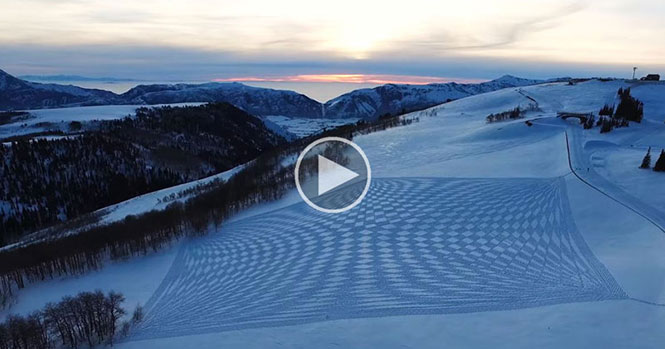 Ο Simon Beck κάνει 40.000 βήματα πάνω στο χιόνι για να σχεδιάσει εντυπωσιακά έργα τέχνης