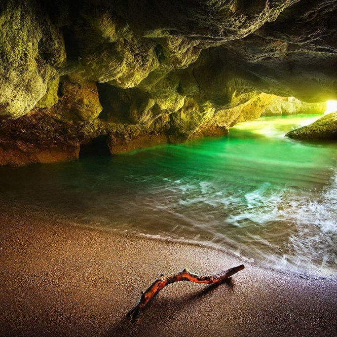 Η Χρυσή Σπηλιά | Φωτογραφία της ημέρας