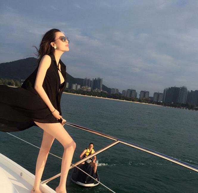 Τα πλουσιοκόριτσα των Κινέζων μεγιστάνων επιδεικνύουν την καθημερινότητα τους στο Instagram (2)