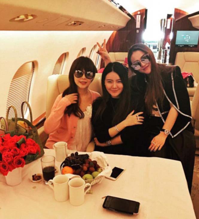 Τα πλουσιοκόριτσα των Κινέζων μεγιστάνων επιδεικνύουν την καθημερινότητα τους στο Instagram (3)