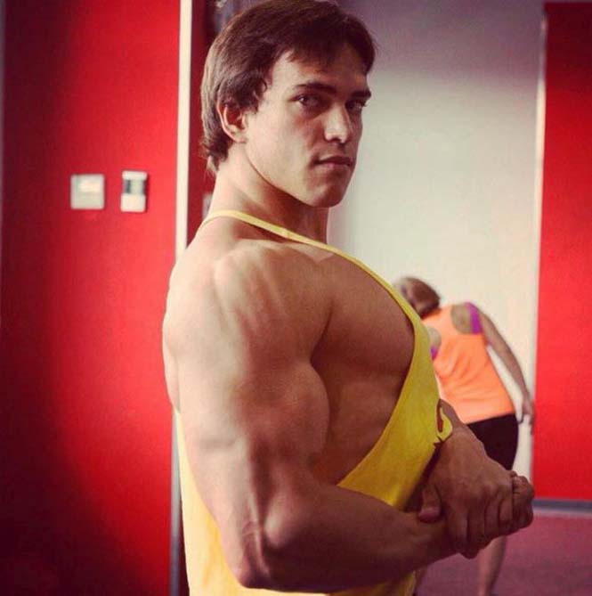Ο Ρώσος bodybuilder που έχει εντυπωσιακή ομοιότητα με τον Arnold Schwarzenegger (6)