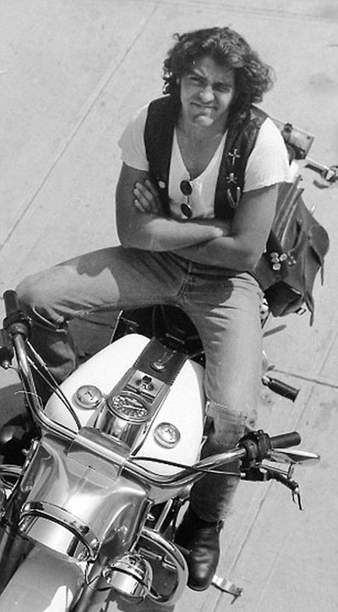 Νεαρός George Clooney σε φωτογράφηση του 1989 (10)
