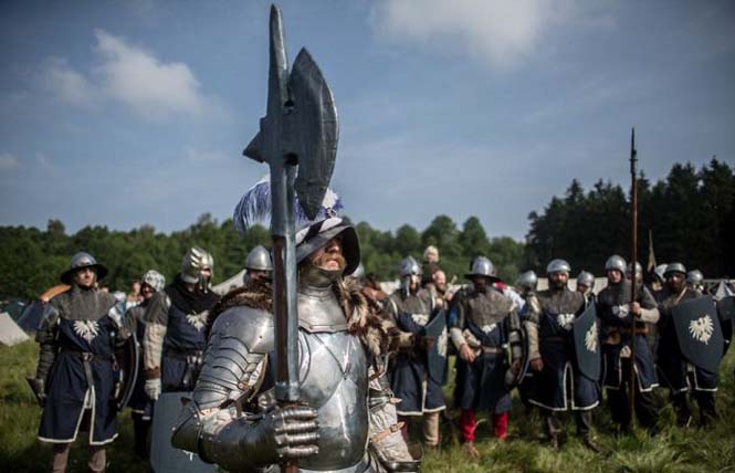 Χιλιάδες fans συγκεντρώθηκαν στην Τσεχία για να αναπαραστήσουν μια μάχη από το «The Hobbit» (10)