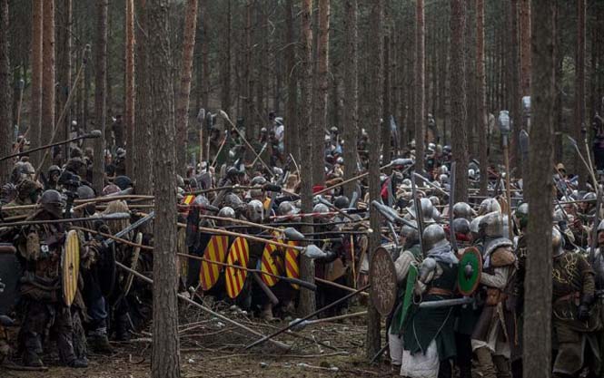 Χιλιάδες fans συγκεντρώθηκαν στην Τσεχία για να αναπαραστήσουν μια μάχη από το «The Hobbit» (15)