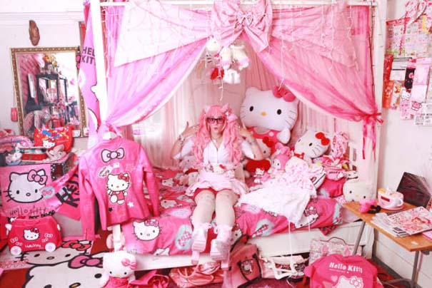 Λάτρης της Hello Kitty έχει ξοδέψει πάνω από 40 χιλιάδες δολάρια για την μανία της (1)