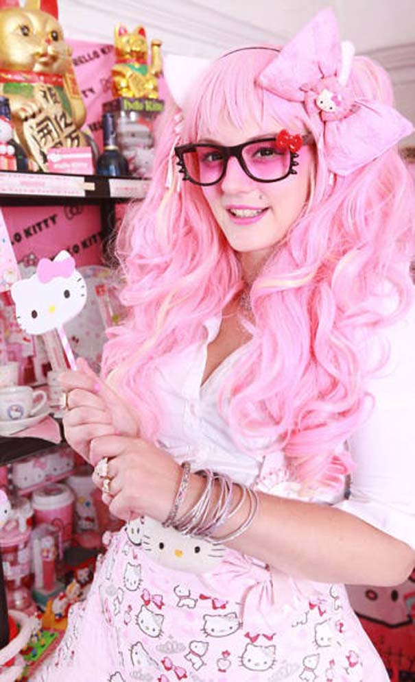 Λάτρης της Hello Kitty έχει ξοδέψει πάνω από 40 χιλιάδες δολάρια για την μανία της (10)