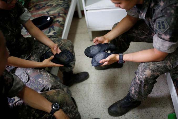 Οι στρατιώτες στη Νότια Κορέα κάνουν μπαλέτο για καταπολέμηση του στρες (10)