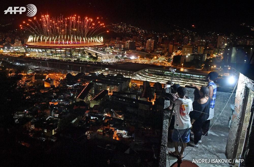 Η μεγάλη αντίθεση των Ολυμπιακών Αγώνων του Ρίο | Φωτογραφία της ημέρας
