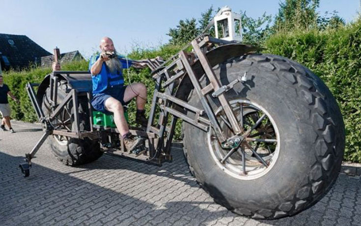 Γερμανός έφτιαξε την βαρύτερη μοτοσυκλέτα στον κόσμο (1)