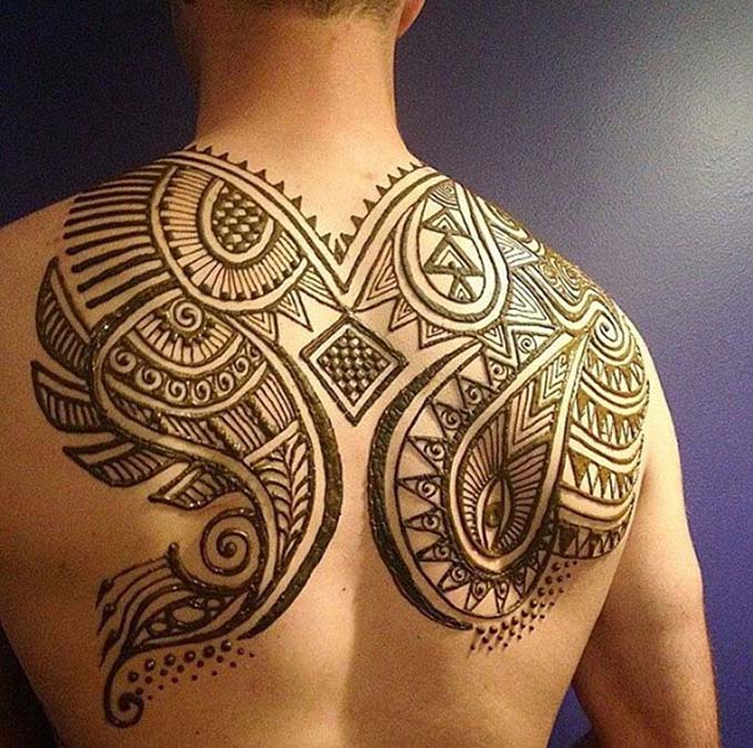 Menna: Η τάση κατά την οποία άνδρες κάνουν περίτεχνα τατουάζ χένα (3)