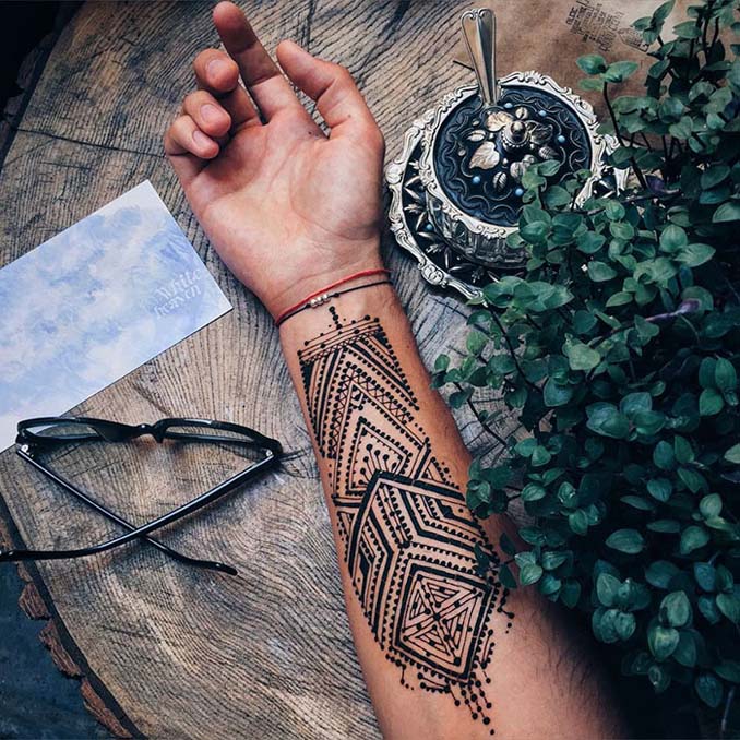 Menna: Η τάση κατά την οποία άνδρες κάνουν περίτεχνα τατουάζ χένα (19)