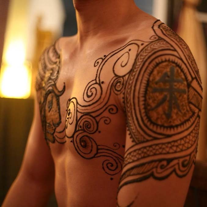 Menna: Η τάση κατά την οποία άνδρες κάνουν περίτεχνα τατουάζ χένα (23)