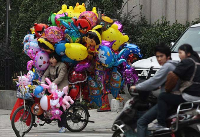 Απίστευτα σκηνικά από τους δρόμους της Κίνας (20)