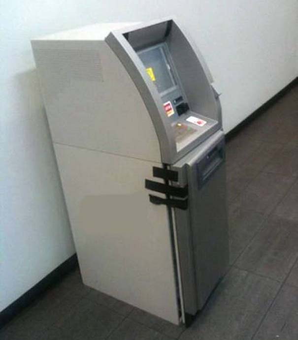 Παράξενα που μπορεί να συναντήσεις σε ένα ATM (2)
